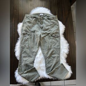 Pistola olive green cargo jeans size 33 straight leg